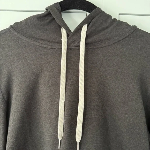 Vuori Halo Essential Hoodie in black heather size small - Picture 6 of 8